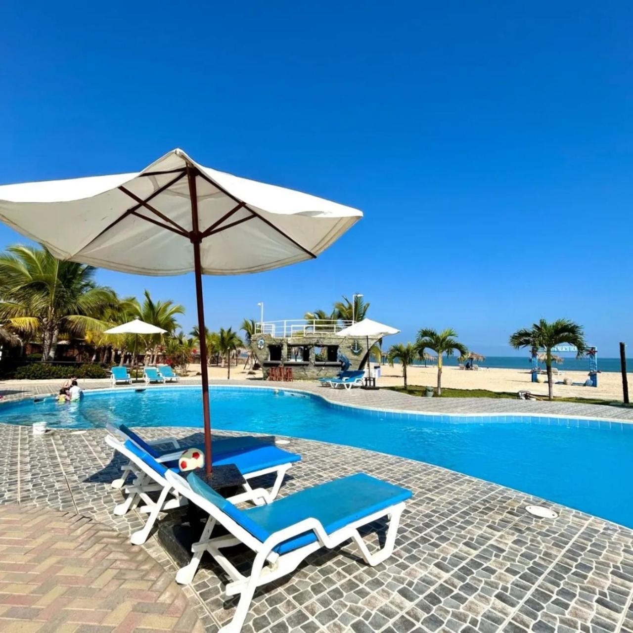 Nauti-K Beach Hotel Tumbes Exterior photo