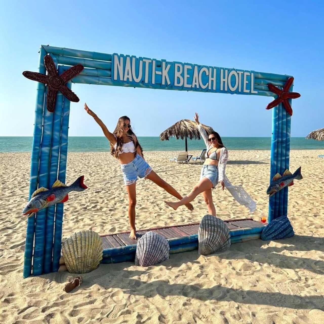 Nauti-K Beach Hotel Tumbes Exterior photo