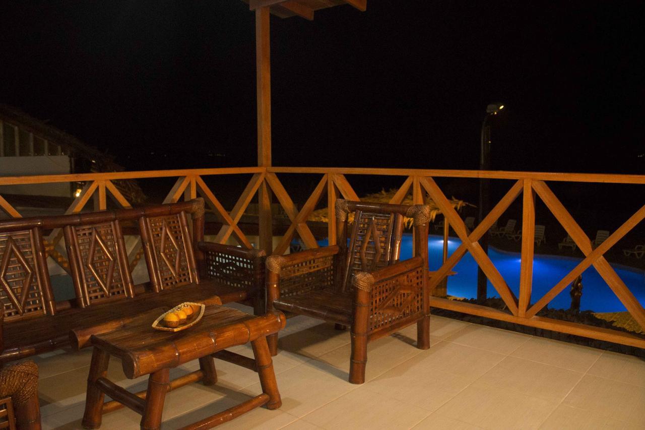 Nauti-K Beach Hotel Tumbes Exterior photo