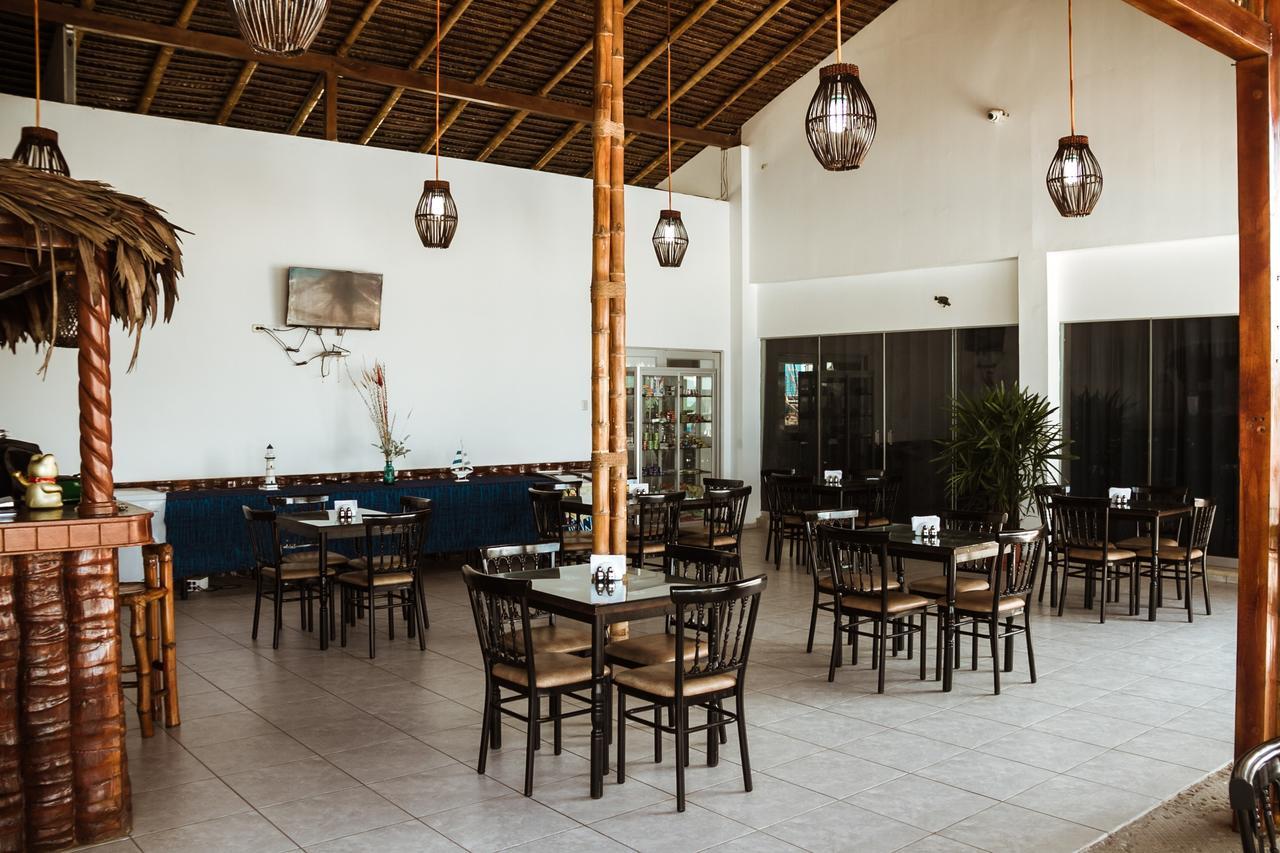 Nauti-K Beach Hotel Tumbes Exterior photo