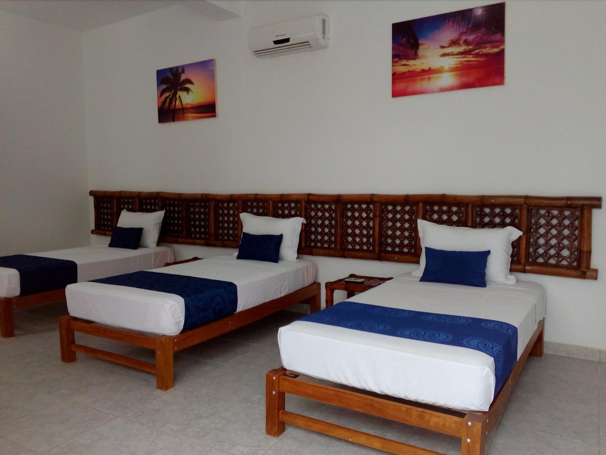 Nauti-K Beach Hotel Tumbes Exterior photo