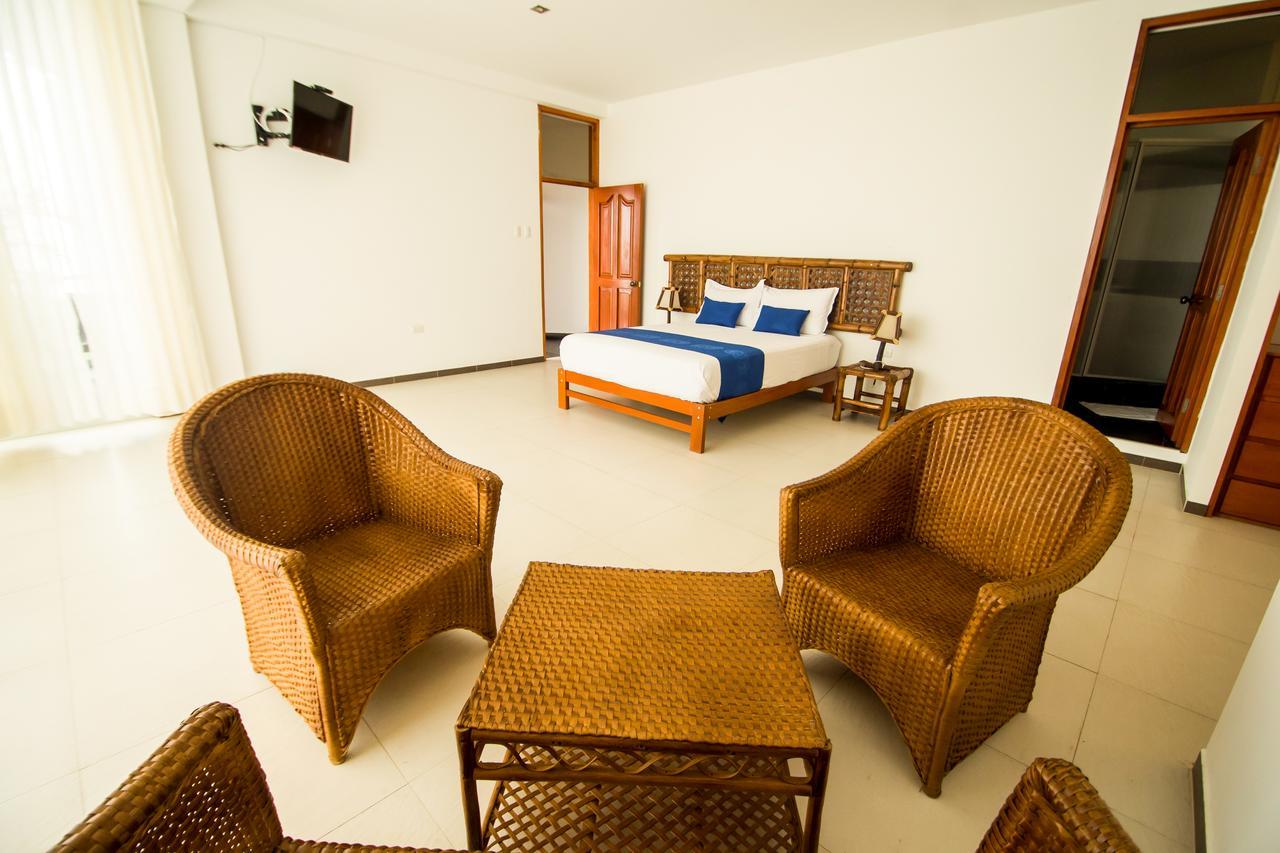 Nauti-K Beach Hotel Tumbes Exterior photo